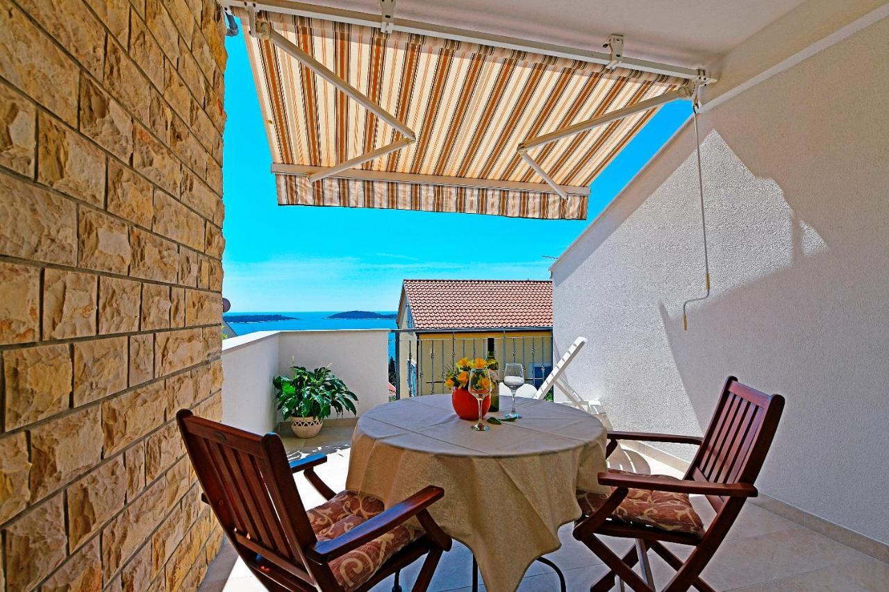 Apartments Tamara Hvar Town Esterno foto